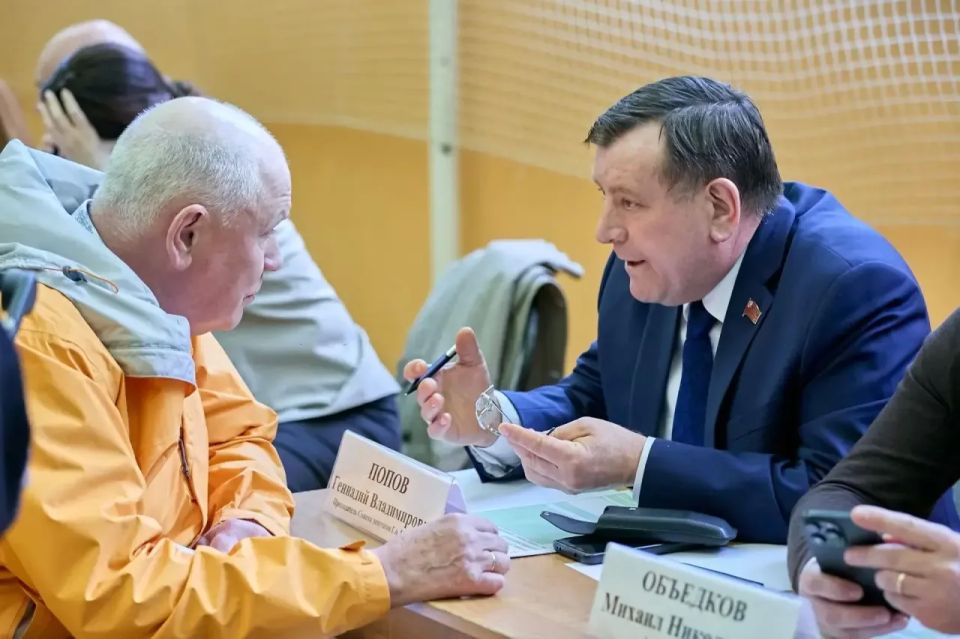 Заместитель главы Балашихи Михаил Объедков провел встречу с жителями микрорайона Купавна Заместитель главы Балашихи Михаил Объедков провел встречу с жителями микрорайона Купавна