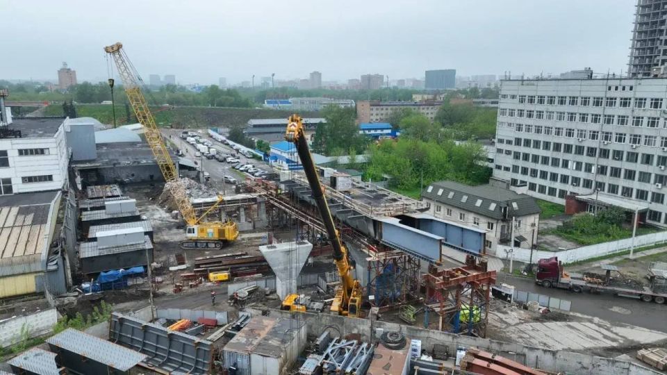 Устройство ростверка шестой опоры нового путепровода через МЦД-3 началось в Люберцах Устройство ростверка шестой опоры нового путепровода через МЦД-3 началось в Люберцах