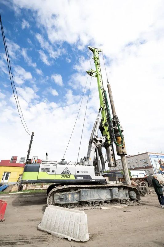 Устройство ростверка шестой опоры нового путепровода через МЦД-3 началось в Люберцах Устройство ростверка шестой опоры нового путепровода через МЦД-3 началось в Люберцах