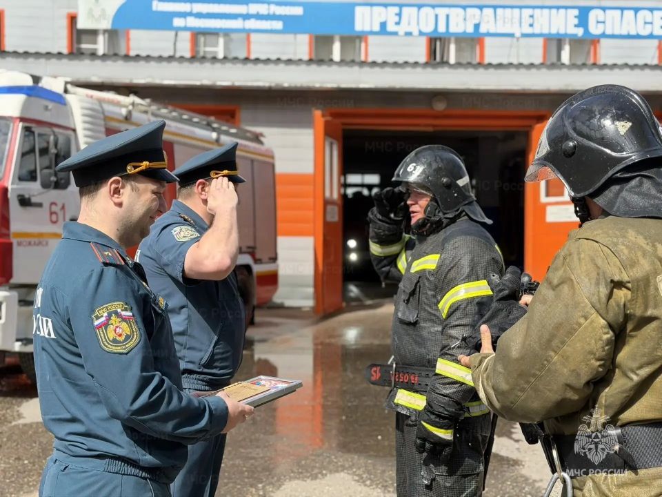 Личный состав 19 ПСО торжественно проводил на заслуженный отдых боевых товарищей Личный состав 19 ПСО торжественно проводил на заслуженный отдых боевых товарищей