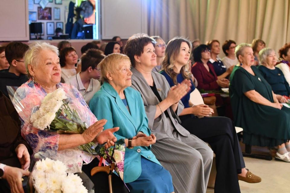 В Ногинском центре культуры и творчества «Глухово» состоялось торжественное мероприятие, посвящённое профессиональному празднику библиотекарей В Ногинском центре культуры и творчества «Глухово» состоялось торжественное мероприятие, посвящённое профессиональному празднику библиотекарей