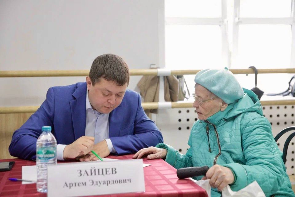 Завершили день в Электроуглях выездной администрацией на базе «Центра культуры и искусств» Завершили день в Электроуглях выездной администрацией на базе «Центра культуры и искусств»