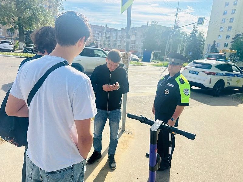 Госавтоинспекция провела рейд по контролю за соблюдением правил использования арендованных электросамокатов Госавтоинспекция провела рейд по контролю за соблюдением правил использования арендованных электросамокатов