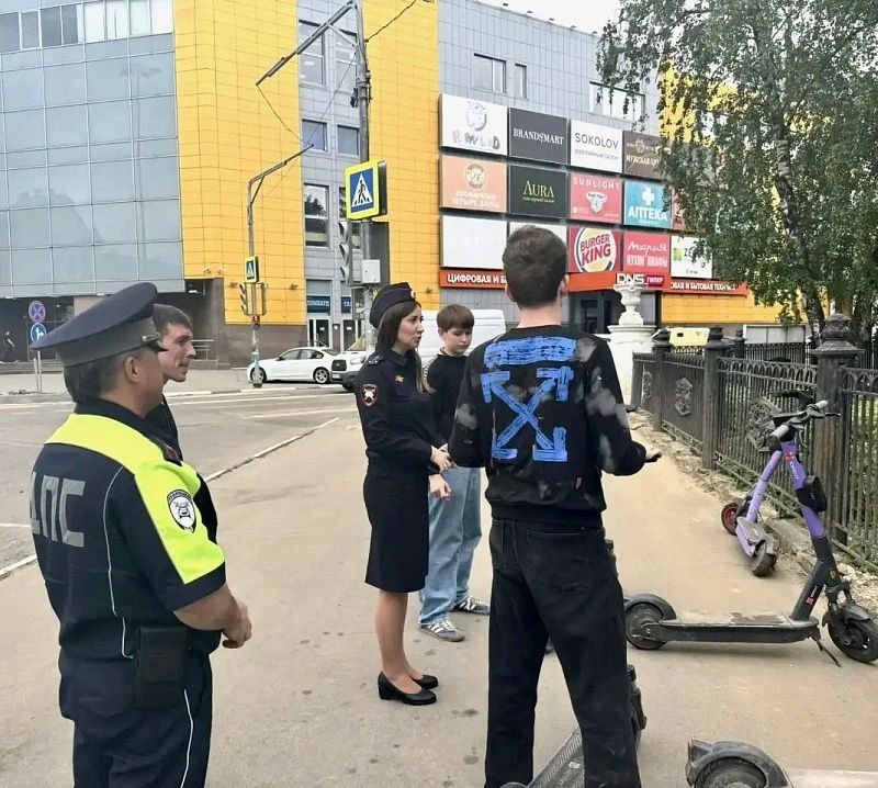 Госавтоинспекция провела рейд по контролю за соблюдением правил использования арендованных электросамокатов Госавтоинспекция провела рейд по контролю за соблюдением правил использования арендованных электросамокатов