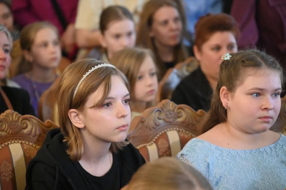 В Серпуховском историко-художественном музее стартовал V Международный конкурс «Палитра старых мастеров» В Серпуховском историко-художественном музее стартовал V Международный конкурс «Палитра старых мастеров»