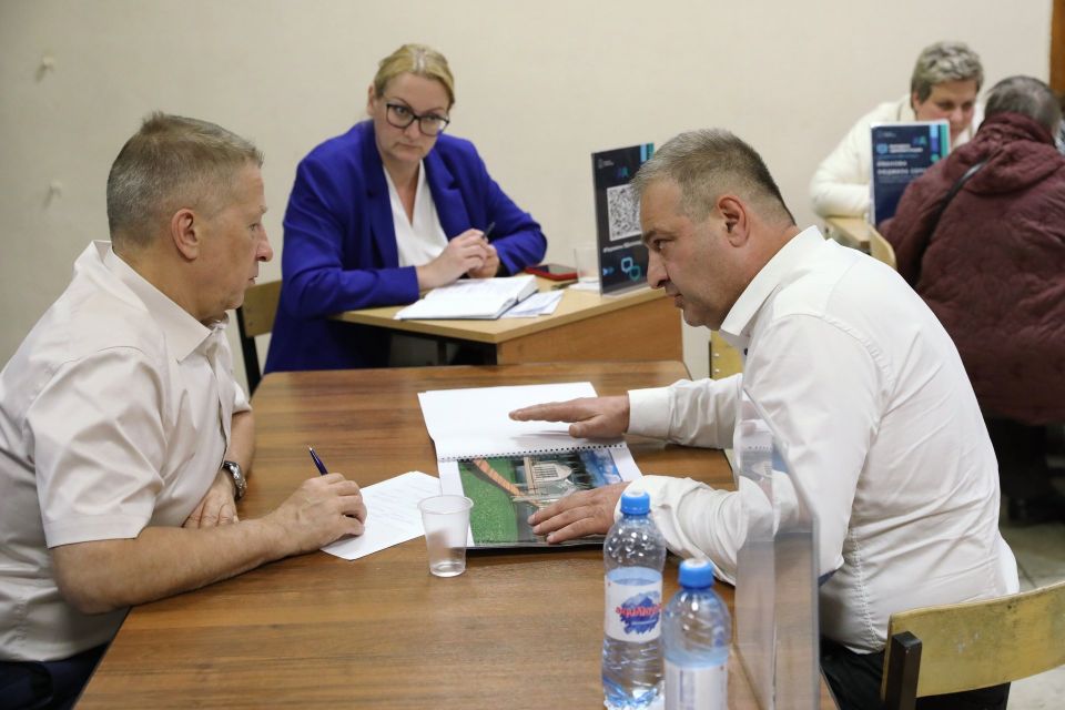 Здравоохранение и благоустройство: в Долгопрудном прошла выездная администрация Здравоохранение и благоустройство: в Долгопрудном прошла выездная администрация