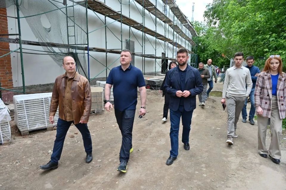 В Серпухове продолжается капитальный ремонт ДК «Исток» В Серпухове продолжается капитальный ремонт ДК «Исток»