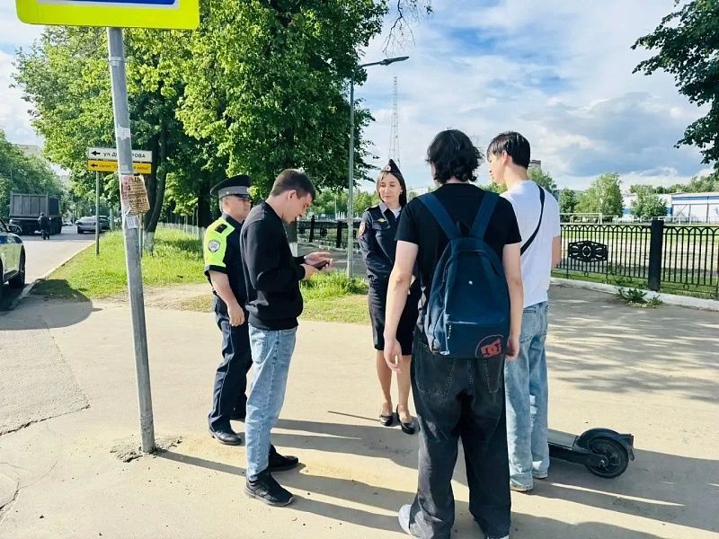 Госавтоинспекция провела рейд по контролю за соблюдением правил использования арендованных электросамокатов Госавтоинспекция провела рейд по контролю за соблюдением правил использования арендованных электросамокатов