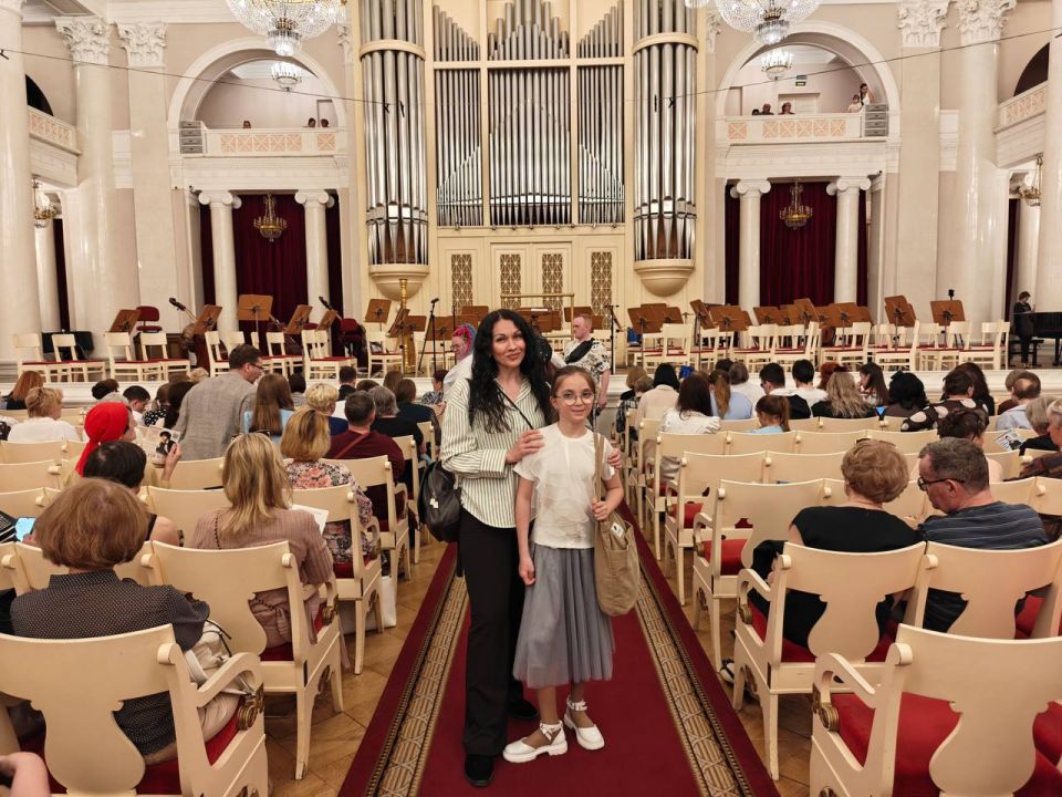 Стипендиат губернатора София Загвоздина — лауреат I степени фестиваля «Шаг навстречу» Стипендиат губернатора София Загвоздина — лауреат I степени фестиваля «Шаг навстречу»
