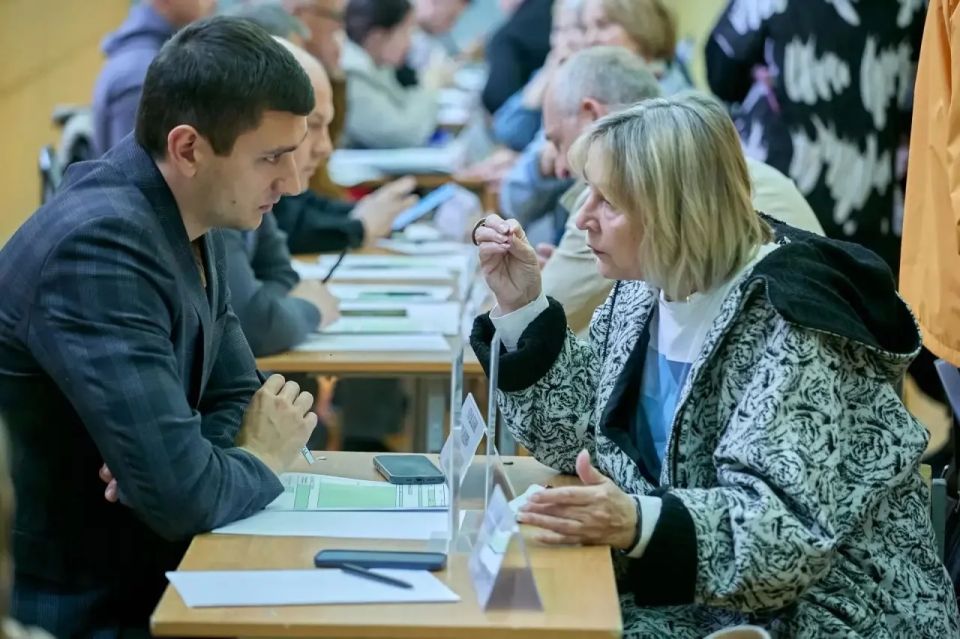 Заместитель главы Балашихи Михаил Объедков провел встречу с жителями микрорайона Купавна Заместитель главы Балашихи Михаил Объедков провел встречу с жителями микрорайона Купавна