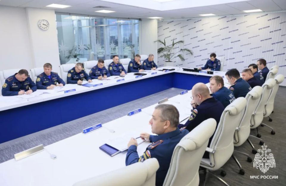 Алексей Павлов принял участие в заседании совета руководителей территориальных органов МЧС России в Центральном федеральном округе Алексей Павлов принял участие в заседании совета руководителей территориальных органов МЧС России в Центральном федеральном округе