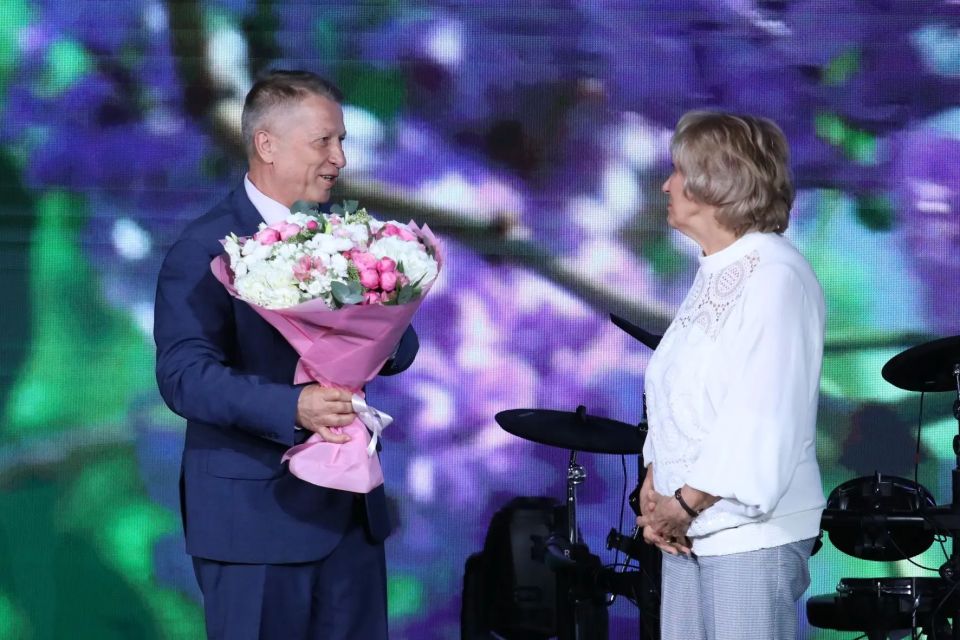 Сегодня, 29 мая, принял участие в празднике Последнего звонка в Физтех-лицее им. П.Л. Капицы Сегодня, 29 мая, принял участие в празднике Последнего звонка в Физтех-лицее им. П.Л. Капицы