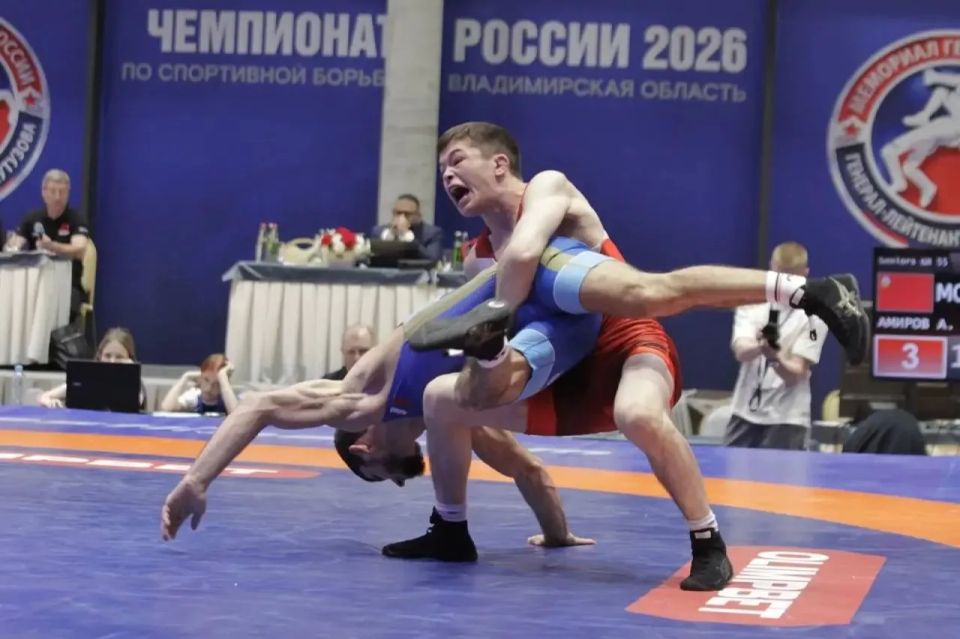 4 медали завоевали подмосковные борцы на чемпионате России в Суздале
