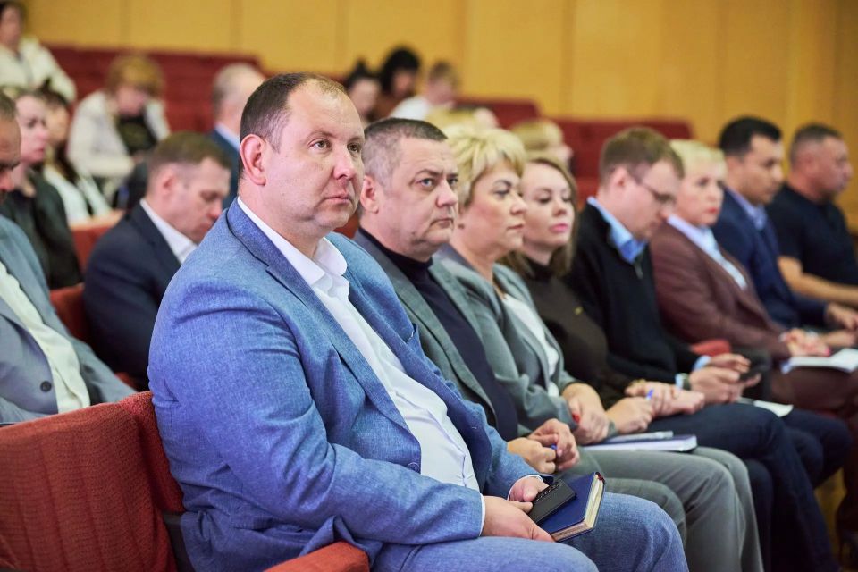 Михаил Собакин: В ходе расширенного общегородского совещания с руководящим составом Администрации, начальниками Управлений и структурных подразделений, представителями правоохранительных органов и служб м.о. Чехов обсудили... Михаил Собакин: В ходе расширенного общегородского совещания с руководящим составом Администрации, начальниками Управлений и структурных подразделений, представителями правоохранительных органов и служб м.о. Чехов обсудили...