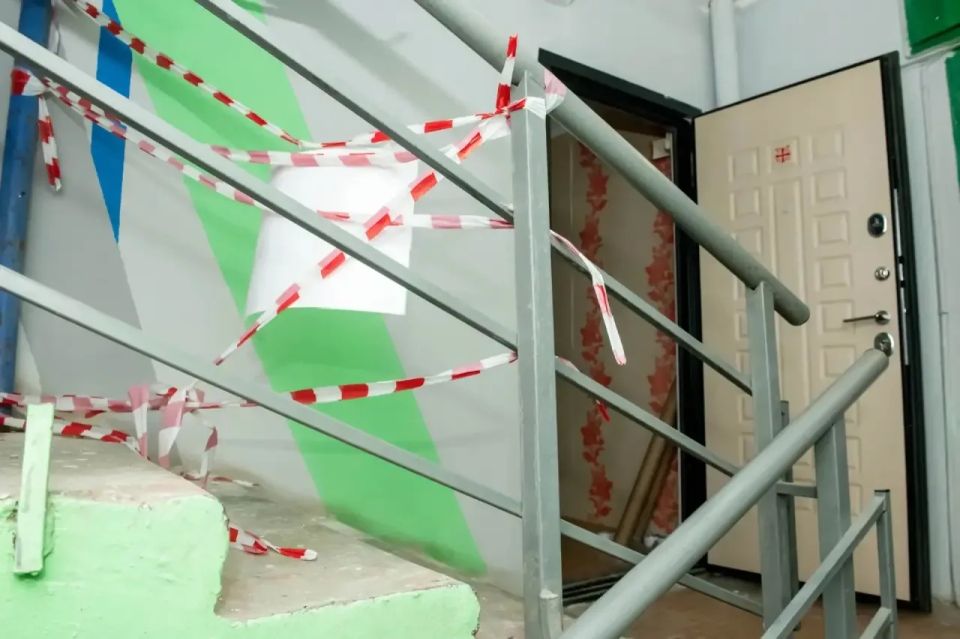 Татьяна Витушева: Осмотрела ход технических работ в подъезде жилого дома в Дедовске, который в ночь с 16 на 17 мая получил повреждения в результате отражения атаки БПЛА Татьяна Витушева: Осмотрела ход технических работ в подъезде жилого дома в Дедовске, который в ночь с 16 на 17 мая получил повреждения в результате отражения атаки БПЛА