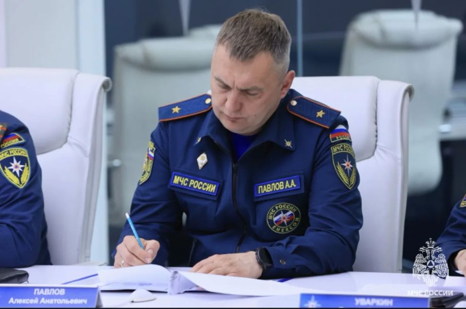 Алексей Павлов принял участие в заседании совета руководителей территориальных органов МЧС России в Центральном федеральном округе Алексей Павлов принял участие в заседании совета руководителей территориальных органов МЧС России в Центральном федеральном округе