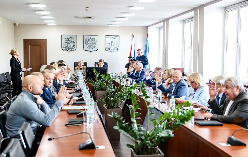 Ключевые вопросы экономической и финансовой деятельности округа обсудили на очередным заседании Совета депутатов в Красногорске Ключевые вопросы экономической и финансовой деятельности округа обсудили на очередным заседании Совета депутатов в Красногорске