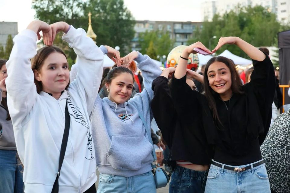 В Павлово-Посадском округе благоустроили набережную у озера Стахановское В Павлово-Посадском округе благоустроили набережную у озера Стахановское