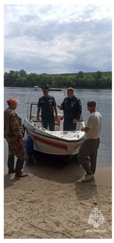 В Серпухове сотрудники МЧС России и ГИМС проверили безопасность водоемов В Серпухове сотрудники МЧС России и ГИМС проверили безопасность водоемов