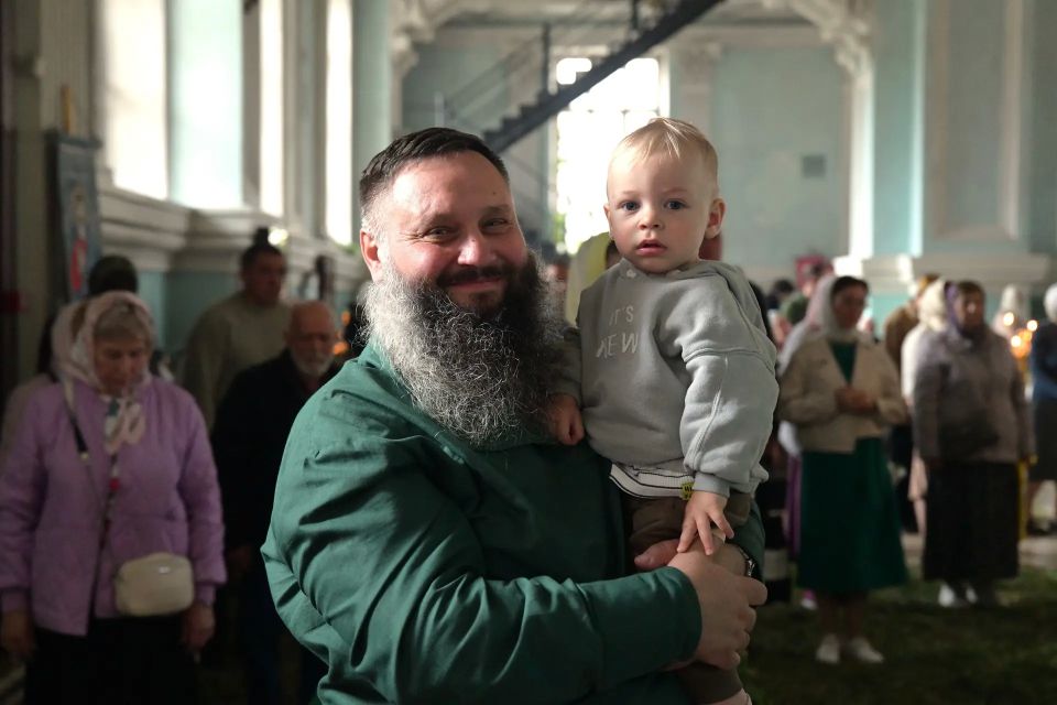 В День Святой Троицы в Троицком соборе города Яхромы — престольный праздник В День Святой Троицы в Троицком соборе города Яхромы — престольный праздник