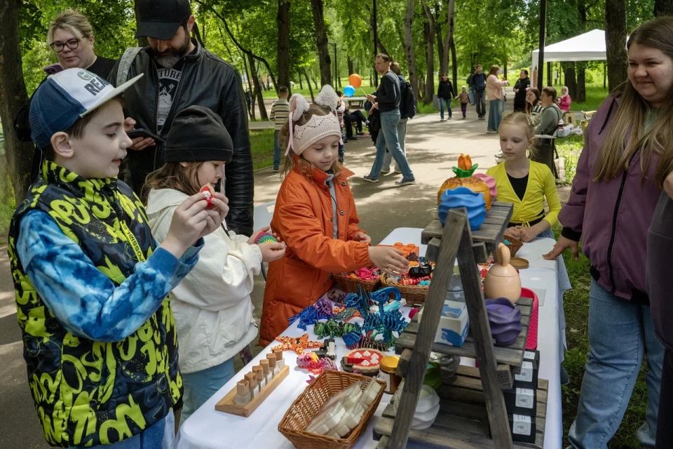 Яркий старт: весёлым праздником встретили День защиты детей в Долгопрудном Яркий старт: весёлым праздником встретили День защиты детей в Долгопрудном