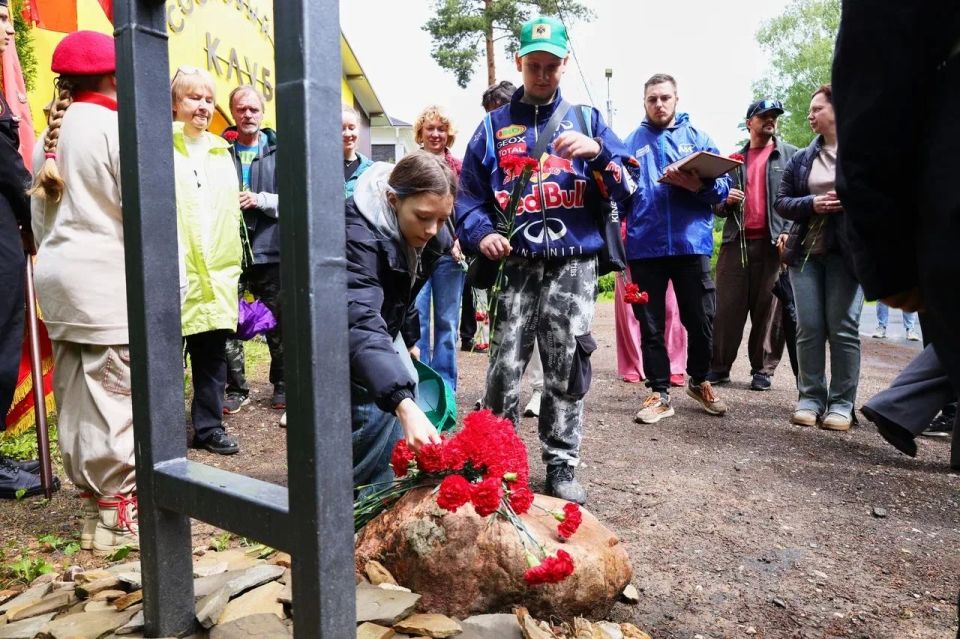 В Мытищах открыли памятную доску Маршалу Блюхеру В Мытищах открыли памятную доску Маршалу Блюхеру