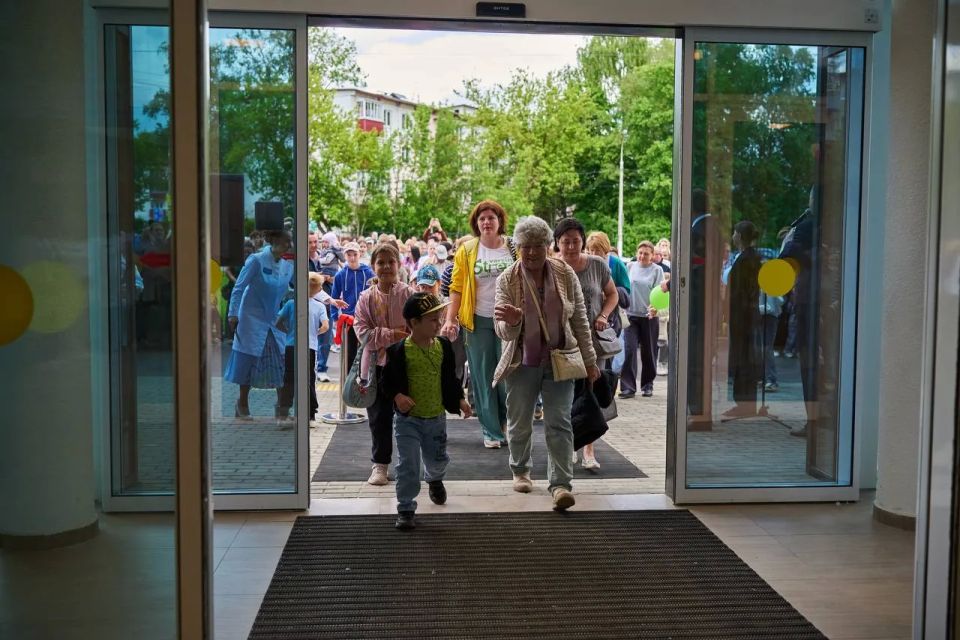 В Чехове открылась новая детская поликлиника на 500 посещений в смену В Чехове открылась новая детская поликлиника на 500 посещений в смену