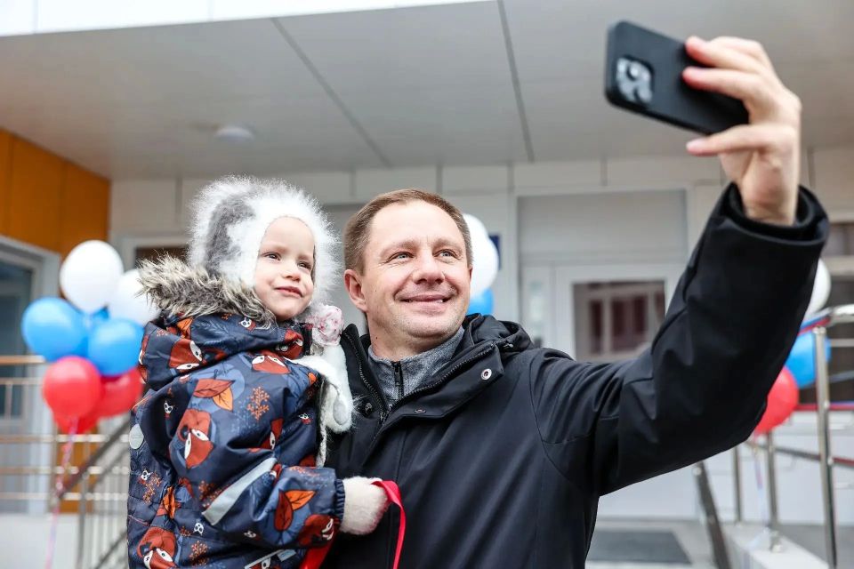 Сегодня, в первый день лета, мы отмечаем праздник самых дорогих для нас людей – Международный День защиты детей, что олицетворяет собой искреннюю надежду, заботу и веру в лучшее Сегодня, в первый день лета, мы отмечаем праздник самых дорогих для нас людей – Международный День защиты детей, что олицетворяет собой искреннюю надежду, заботу и веру в лучшее