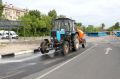 Водные процедуры и окос травы: в Долгопрудном продолжают наводить чистоту и порядок
