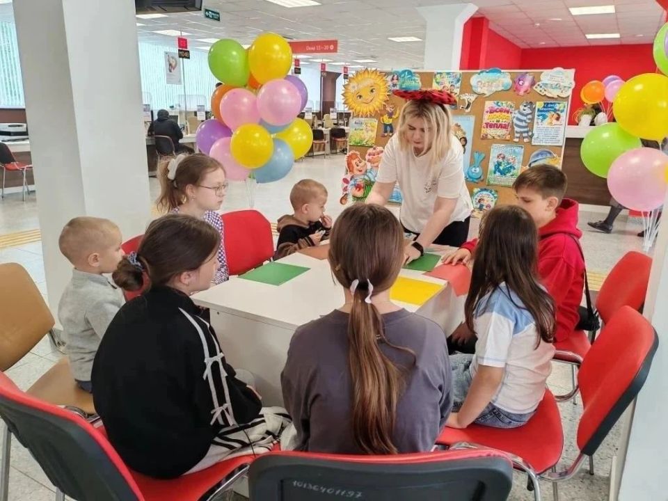 Лекцию-презентацию «МФЦ – детям и родителям» провели сотрудники Центра для юных подольчан Лекцию-презентацию «МФЦ – детям и родителям» провели сотрудники Центра для юных подольчан