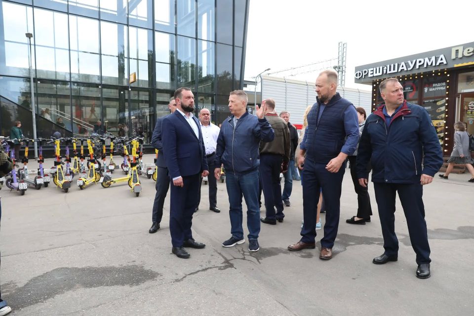 Эстетика и комфорт: глава Долгопрудного проинспектировал общественные пространства округа Эстетика и комфорт: глава Долгопрудного проинспектировал общественные пространства округа