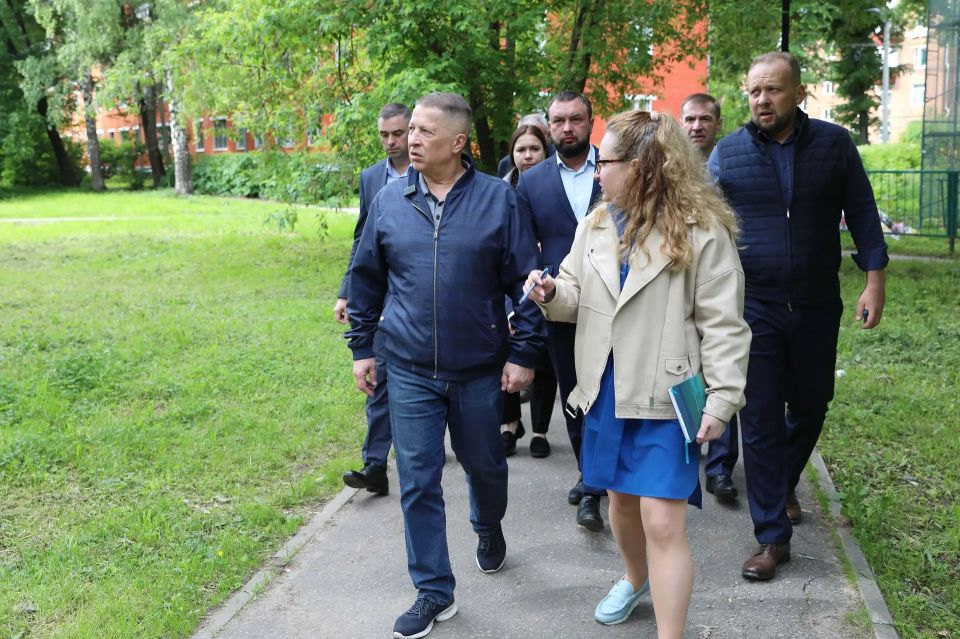 Эстетика и комфорт: глава Долгопрудного проинспектировал общественные пространства округа