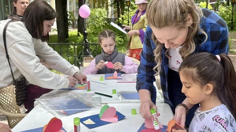 Юных жителей Солнечногорска поздравили с Днём защиты детей! Юных жителей Солнечногорска поздравили с Днём защиты детей!
