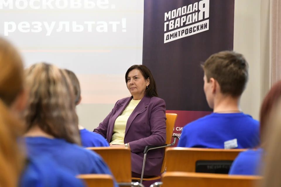 Денис Кравченко обсудил с молодогвардейцами Дмитрова будущие проекты и новое молодёжное пространство Денис Кравченко обсудил с молодогвардейцами Дмитрова будущие проекты и новое молодёжное пространство