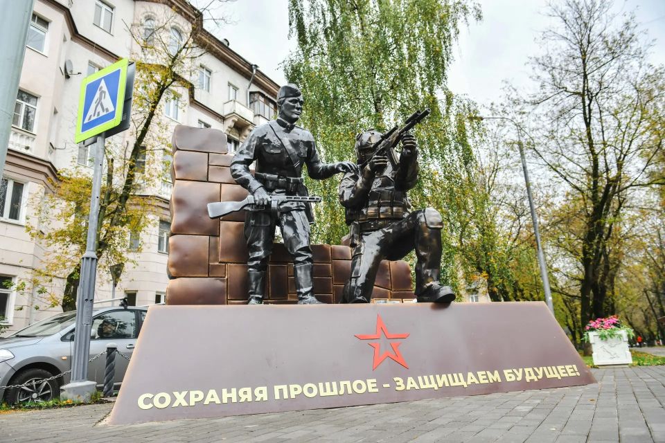 Депутат Мособлдумы Михаил Раев: с начала СВО в Химках собрали 650 тонн гумгруза Депутат Мособлдумы Михаил Раев: с начала СВО в Химках собрали 650 тонн гумгруза