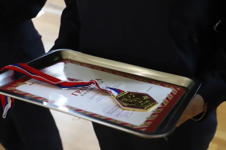 Команда подмосковного главка Росгвардии завоевала «серебро» на чемпионате Центрального округа Росгвардии по служебному биатлону Команда подмосковного главка Росгвардии завоевала «серебро» на чемпионате Центрального округа Росгвардии по служебному биатлону