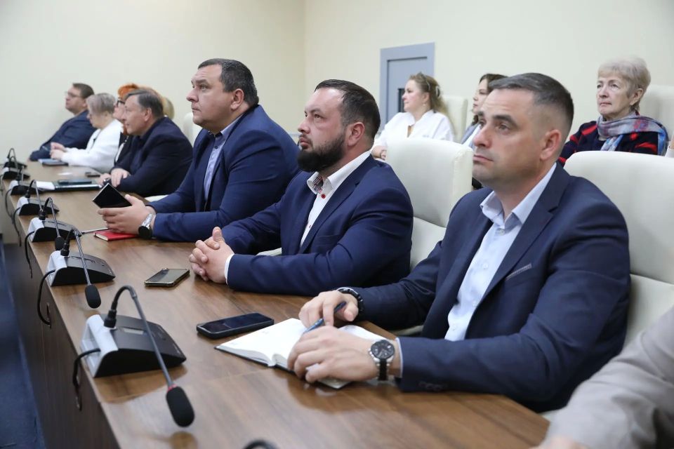 Благоустройство и развитие общественных пространств обсудили на оперативном совещании в Долгопрудном Благоустройство и развитие общественных пространств обсудили на оперативном совещании в Долгопрудном