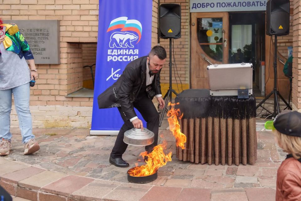 Безопасность на дорогах: депутат Юлия Ишкова организовала интерактивную встречу детей и представителей ГИБДД Безопасность на дорогах: депутат Юлия Ишкова организовала интерактивную встречу детей и представителей ГИБДД