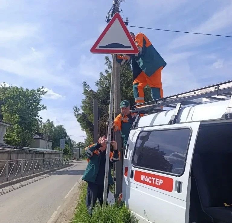 Сотрудники МБУ «Благоустройство СП» продолжают наводить порядок во всех населённых пунктах Сергиево-Посадского округа Сотрудники МБУ «Благоустройство СП» продолжают наводить порядок во всех населённых пунктах Сергиево-Посадского округа