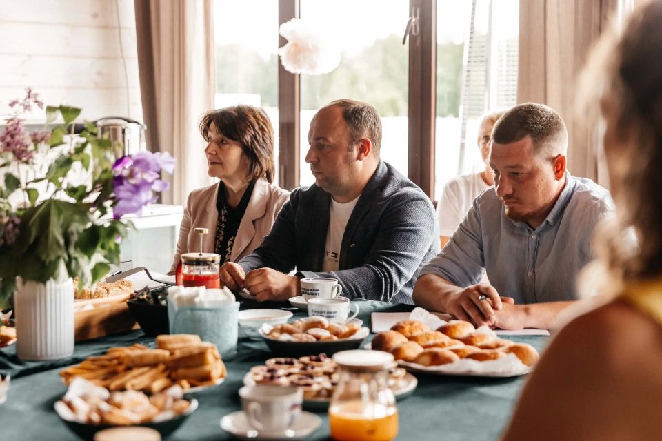 Руслан Заголовацкий: Сегодня встретились с коллегами-фермерами, чтобы обсудить развитие сельского хозяйства в округе и подвести итоги реализации Народной программы Единой России Руслан Заголовацкий: Сегодня встретились с коллегами-фермерами, чтобы обсудить развитие сельского хозяйства в округе и подвести итоги реализации Народной программы Единой России