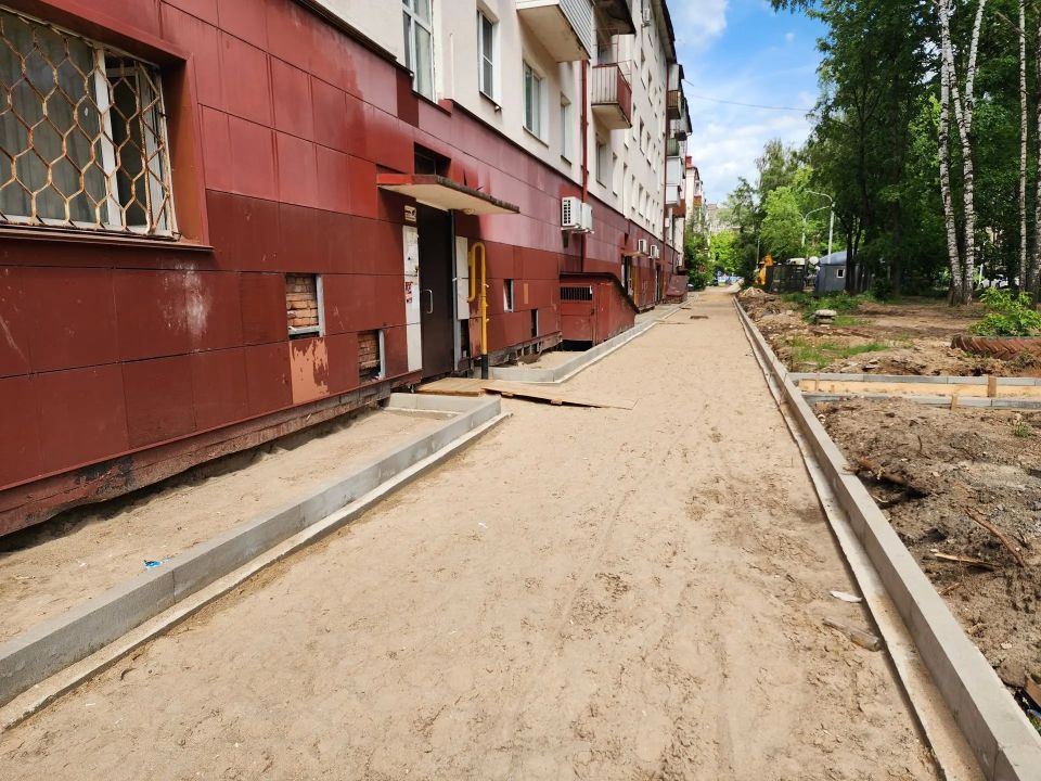 Благоустройство дворов на Советской и Почтовой - выполнено на 65%!