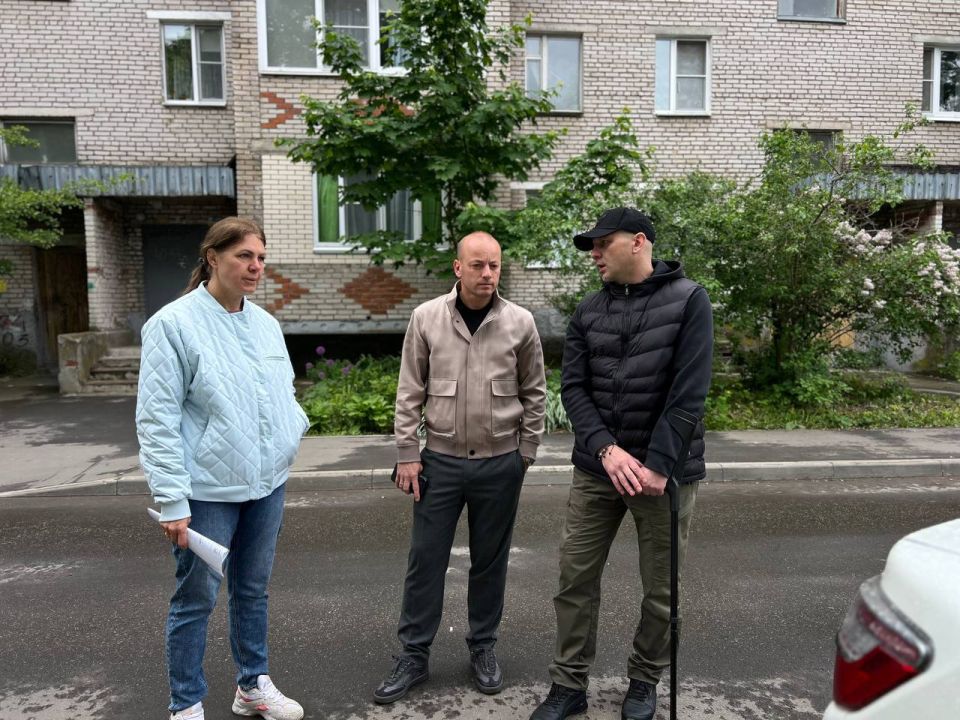 На одной из встреч с участниками специальной военной операции в депутатский корпус поступила просьба об организации парковочного места для ветерана СВО с инвалидностью из Красноармейска На одной из встреч с участниками специальной военной операции в депутатский корпус поступила просьба об организации парковочного места для ветерана СВО с инвалидностью из Красноармейска