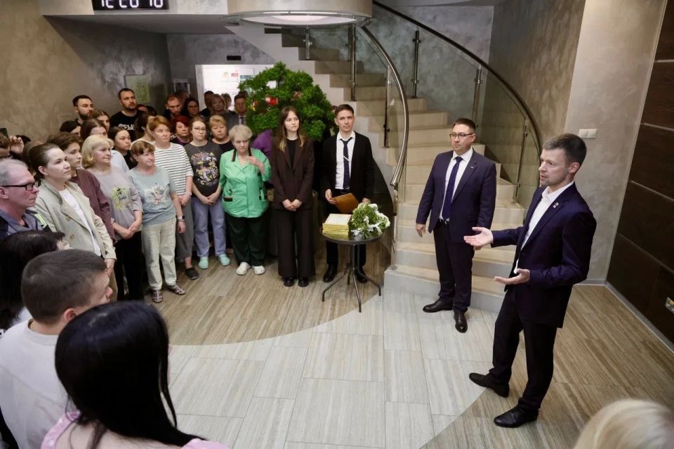Сергей Юров: Посетил одно из ведущих фармацевтических предприятий Балашихи - компанию «Ретиноиды» Сергей Юров: Посетил одно из ведущих фармацевтических предприятий Балашихи - компанию «Ретиноиды»