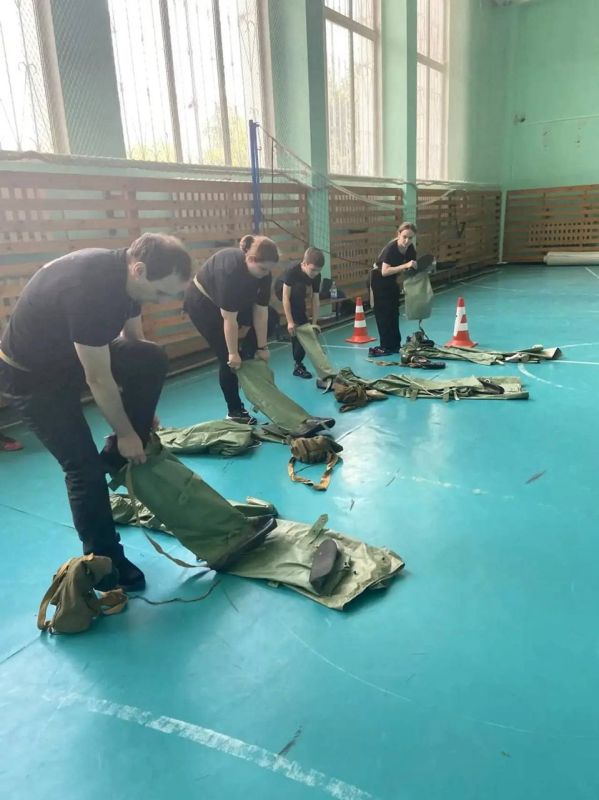 В Подольске выбрали самую сплоченную команду для регионального этапа «Семейной зарницы» В Подольске выбрали самую сплоченную команду для регионального этапа «Семейной зарницы»