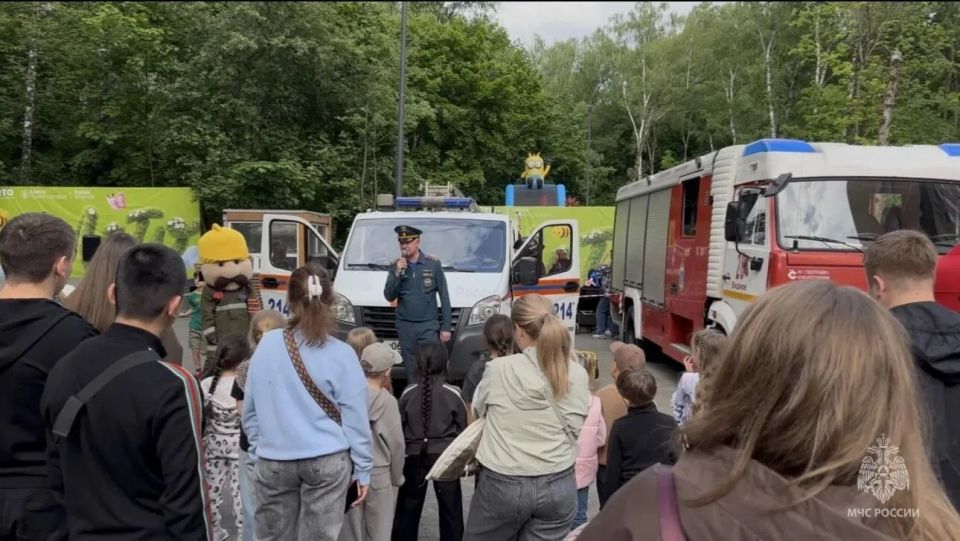 Безопасность это интересно! Как в парке «Высота» прошёл «Город профессий» Безопасность это интересно! Как в парке «Высота» прошёл «Город профессий»