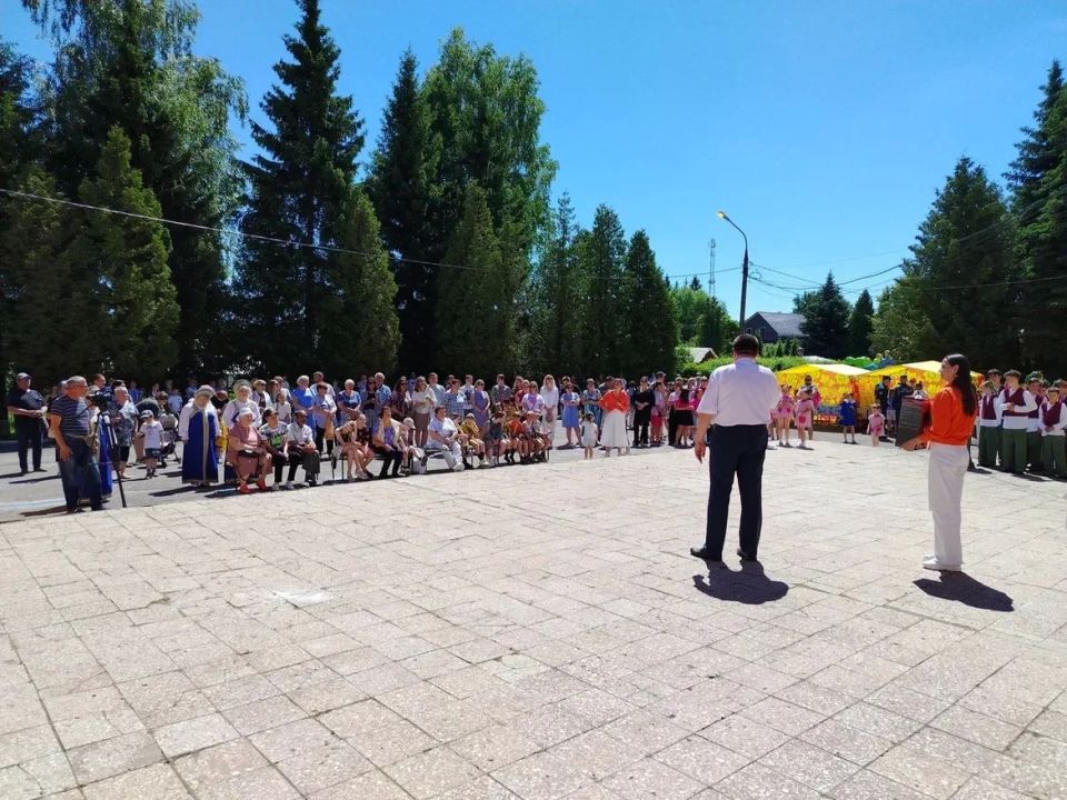 СТАРАЯ СИТНЯ. Поздравил с Днём села жителей села Старая Ситня в городском округе Ступино СТАРАЯ СИТНЯ. Поздравил с Днём села жителей села Старая Ситня в городском округе Ступино