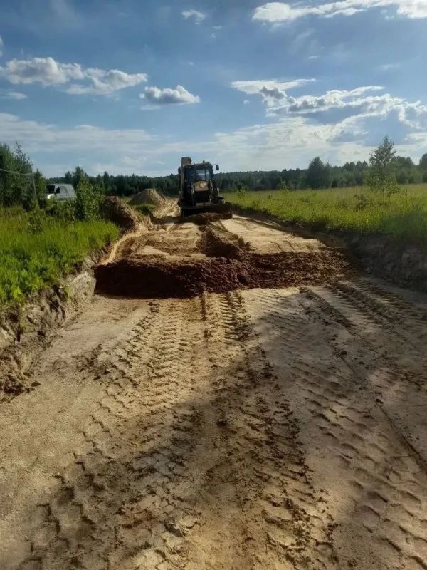 В округе продолжается плановая работа по ремонту и реконструкции дорожной сети В округе продолжается плановая работа по ремонту и реконструкции дорожной сети