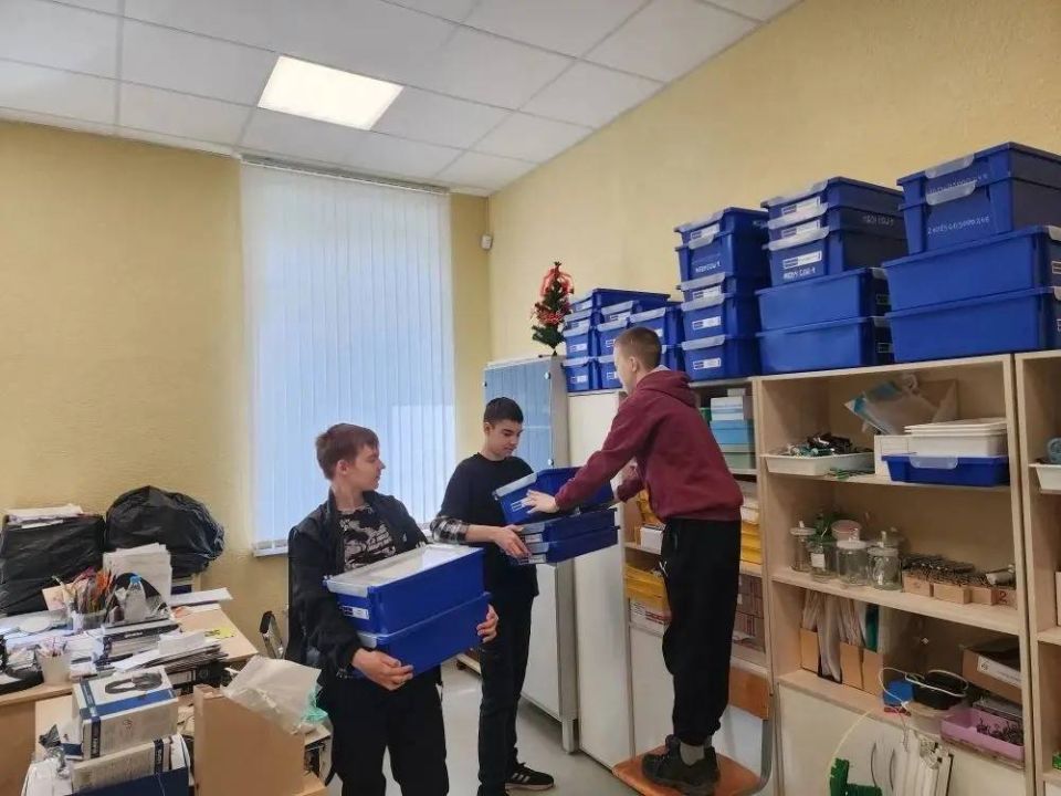 Более 1100 школьников Подольска приступили к работе в трудовых бригадах Более 1100 школьников Подольска приступили к работе в трудовых бригадах