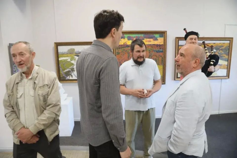 В Сергиевом Посаде открылась выставка работ мастеров из Владимира В Сергиевом Посаде открылась выставка работ мастеров из Владимира