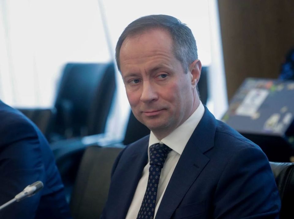 Роман Терюшков поздравил социальных работников с профессиональным праздником